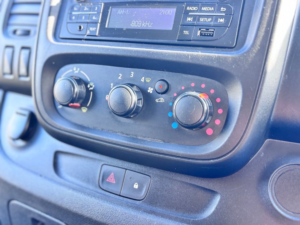 Used Vauxhall Vivaro 2016 for sale - 78044038: Photo 27