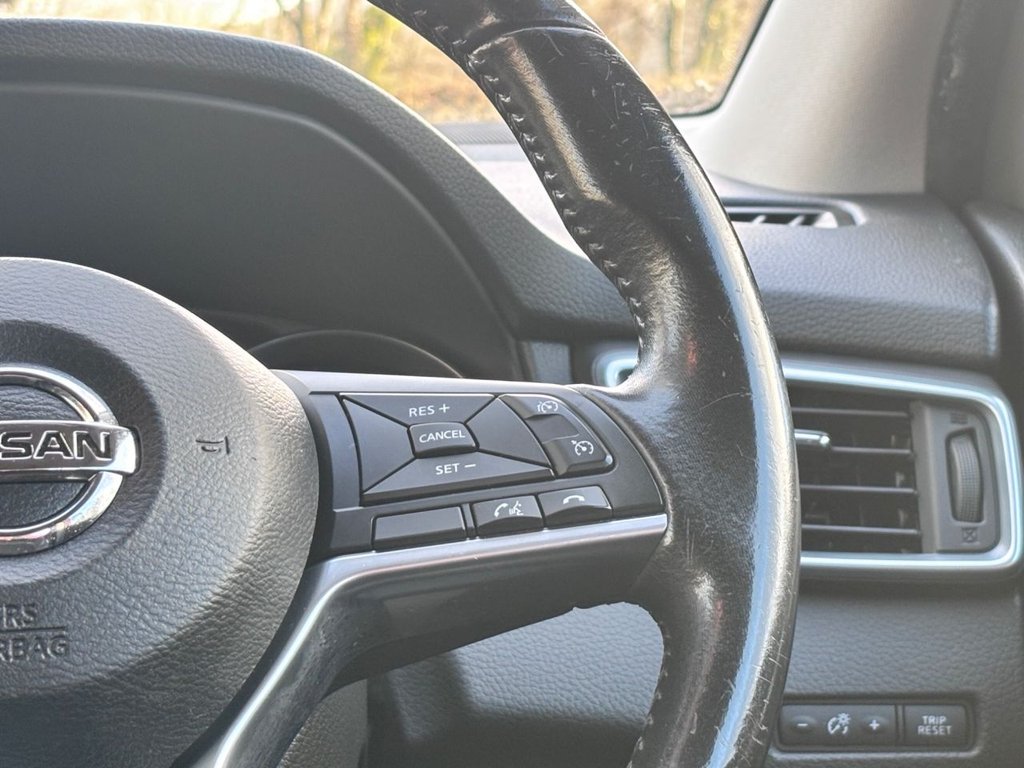 Used Nissan Qashqai 2018 for sale - 77226940: Photo 40