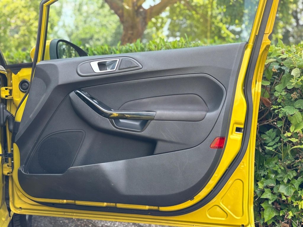 Used Ford Fiesta 2015 for sale - 76615636: Photo 22