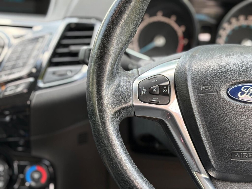 Used Ford Fiesta 2015 for sale - 76615636: Photo 25