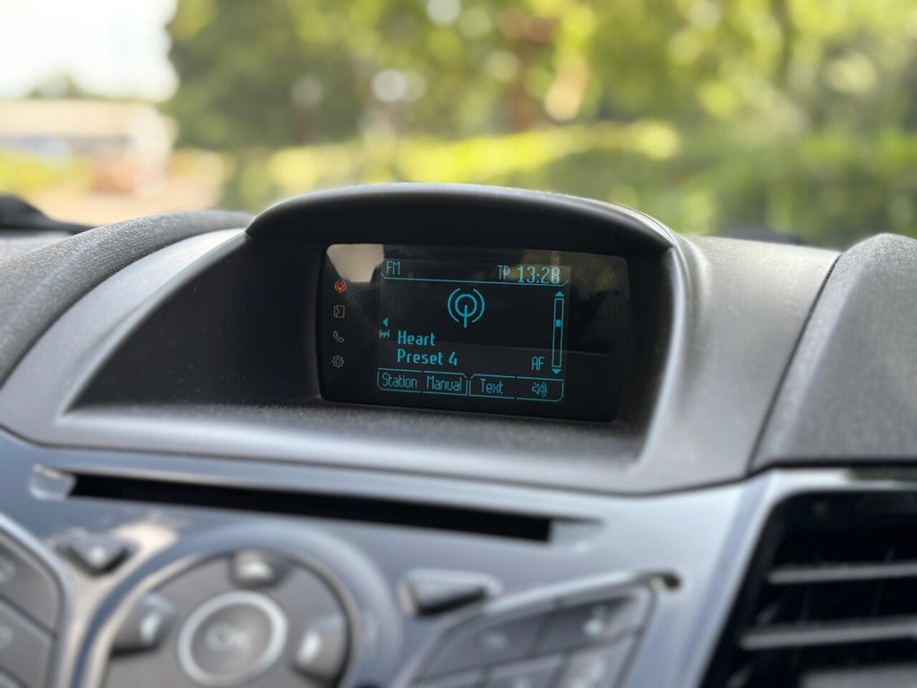 Used Ford Fiesta 2015 for sale - 76615636: Photo 30