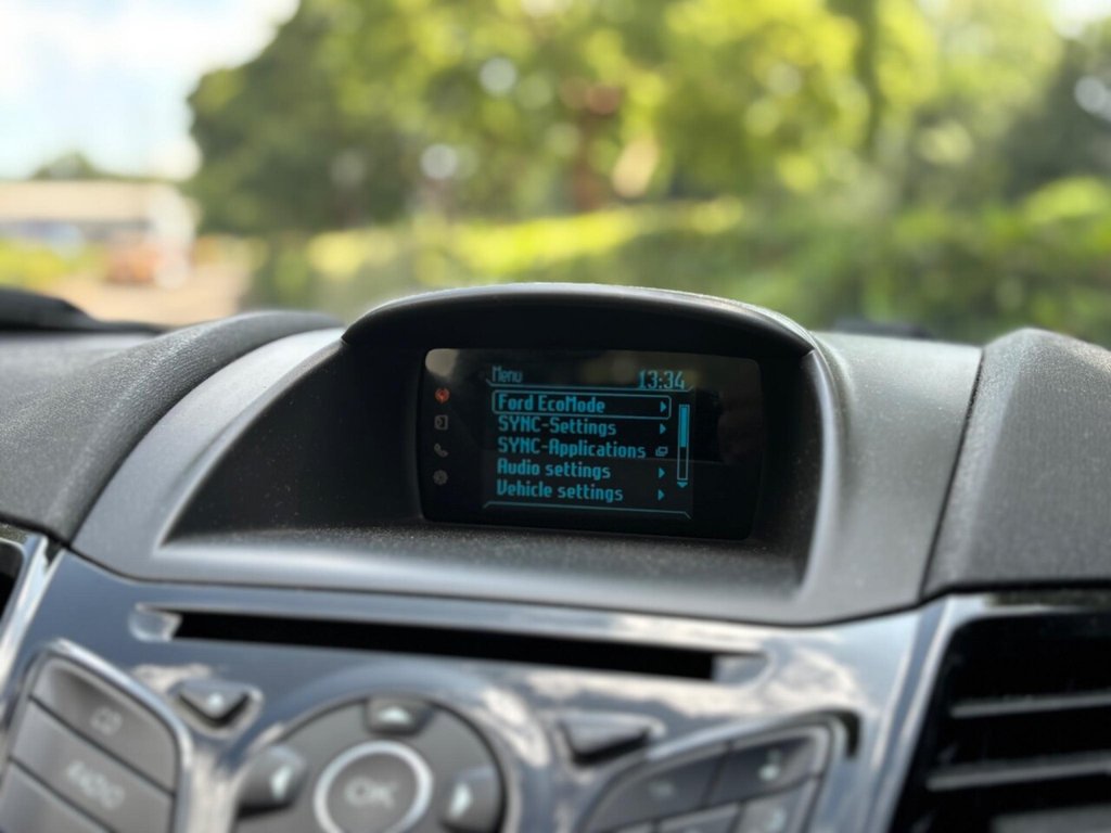 Used Ford Fiesta 2015 for sale - 76615636: Photo 32