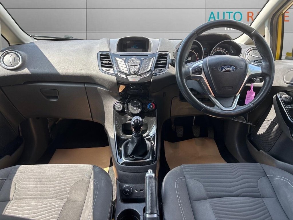 Used Ford Fiesta 2015 for sale - 76615636: Photo 9