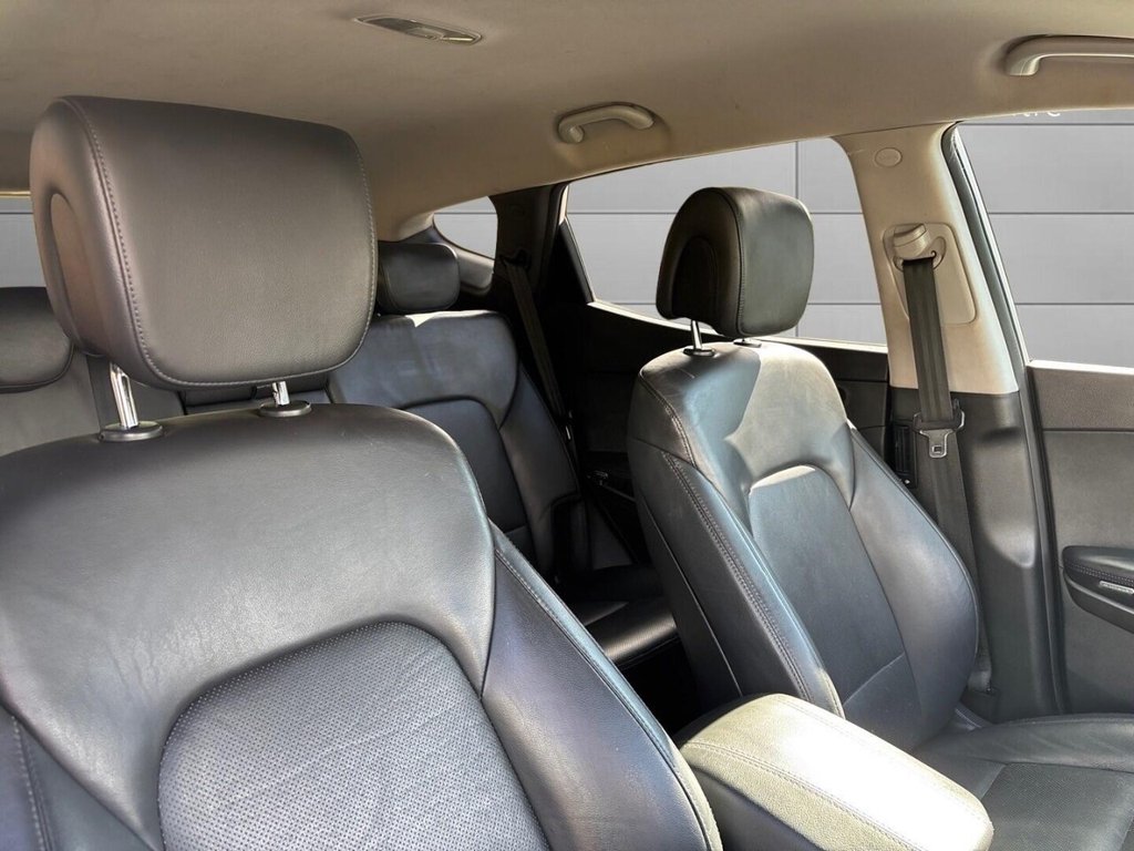 Used Hyundai Santa Fe 2015 for sale - 77226651: Photo 16