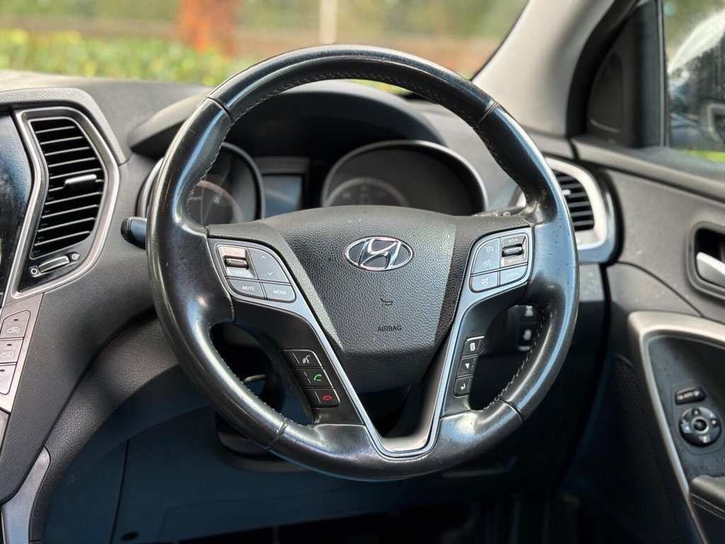 Used Hyundai Santa Fe 2015 for sale - 77226651: Photo 43