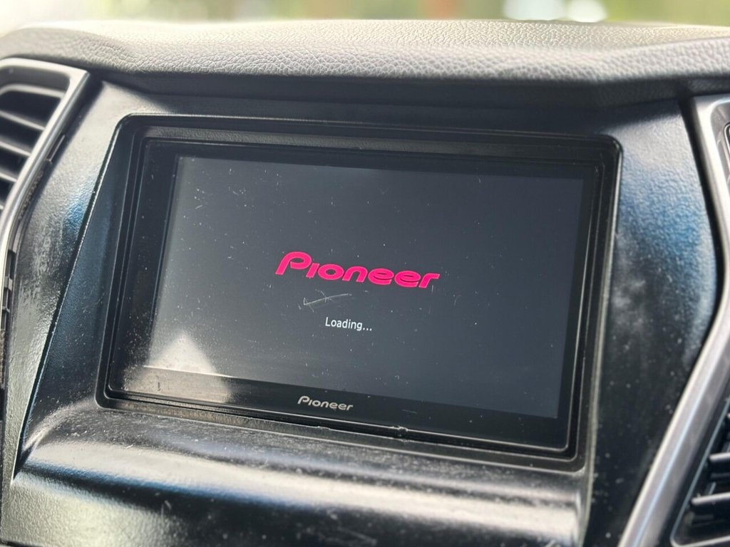 Used Hyundai Santa Fe 2015 for sale - 77226651: Photo 45