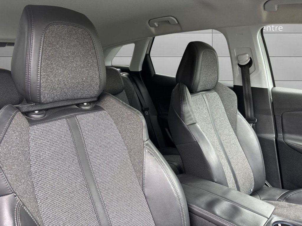 Used Peugeot 3008 2017 for sale - 77849450: Photo 16