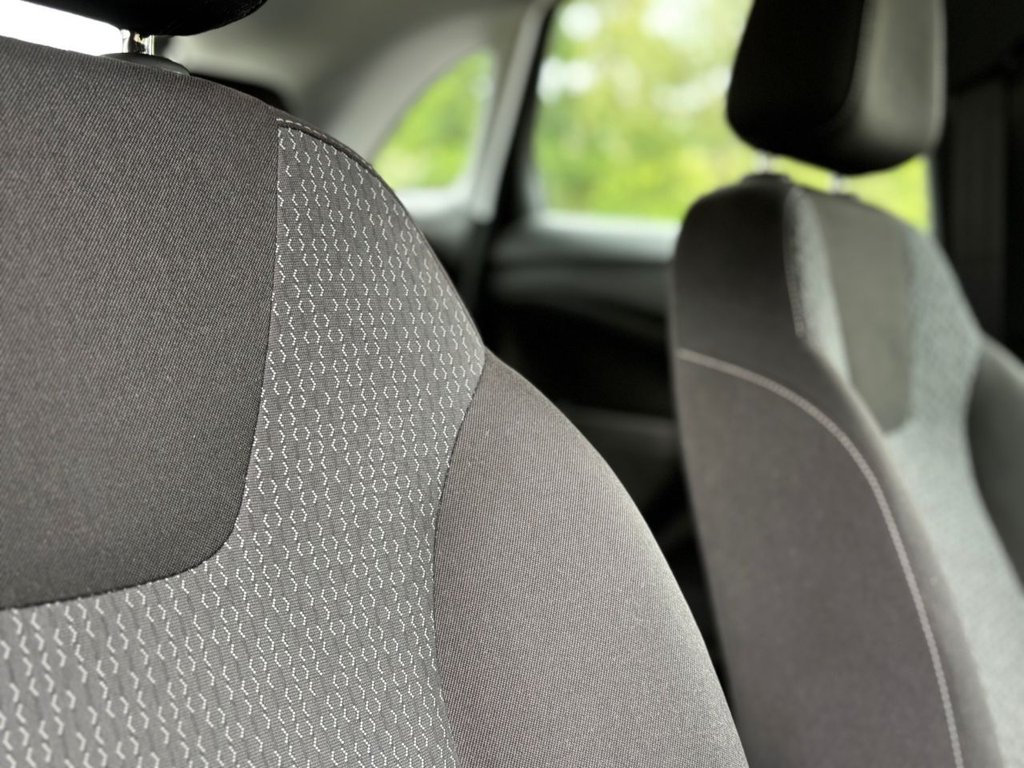 Used Vauxhall Crossland X 2018 for sale - 77236814: Photo 30