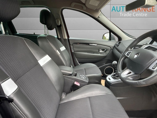 Used Renault Scenic 2012 for sale - 76239469: Photo 12