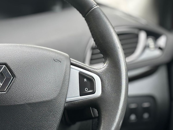 Used Renault Scenic 2012 for sale - 76239469: Photo 30