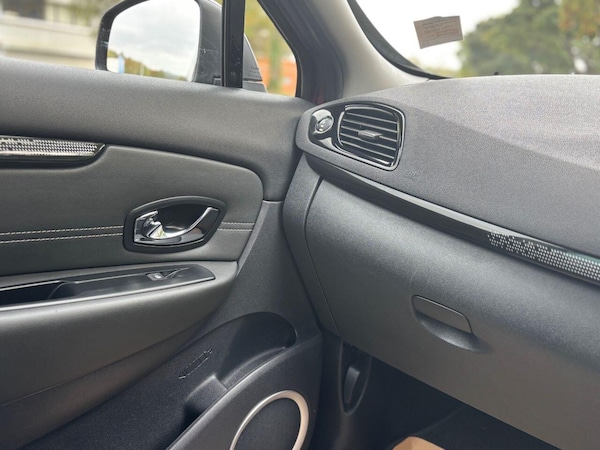 Used Renault Scenic 2012 for sale - 76239469: Photo 37
