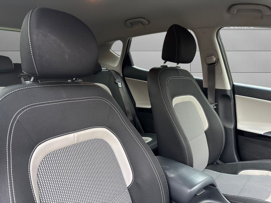 Used Kia Ceed 2016 for sale - 76615646: Photo 15