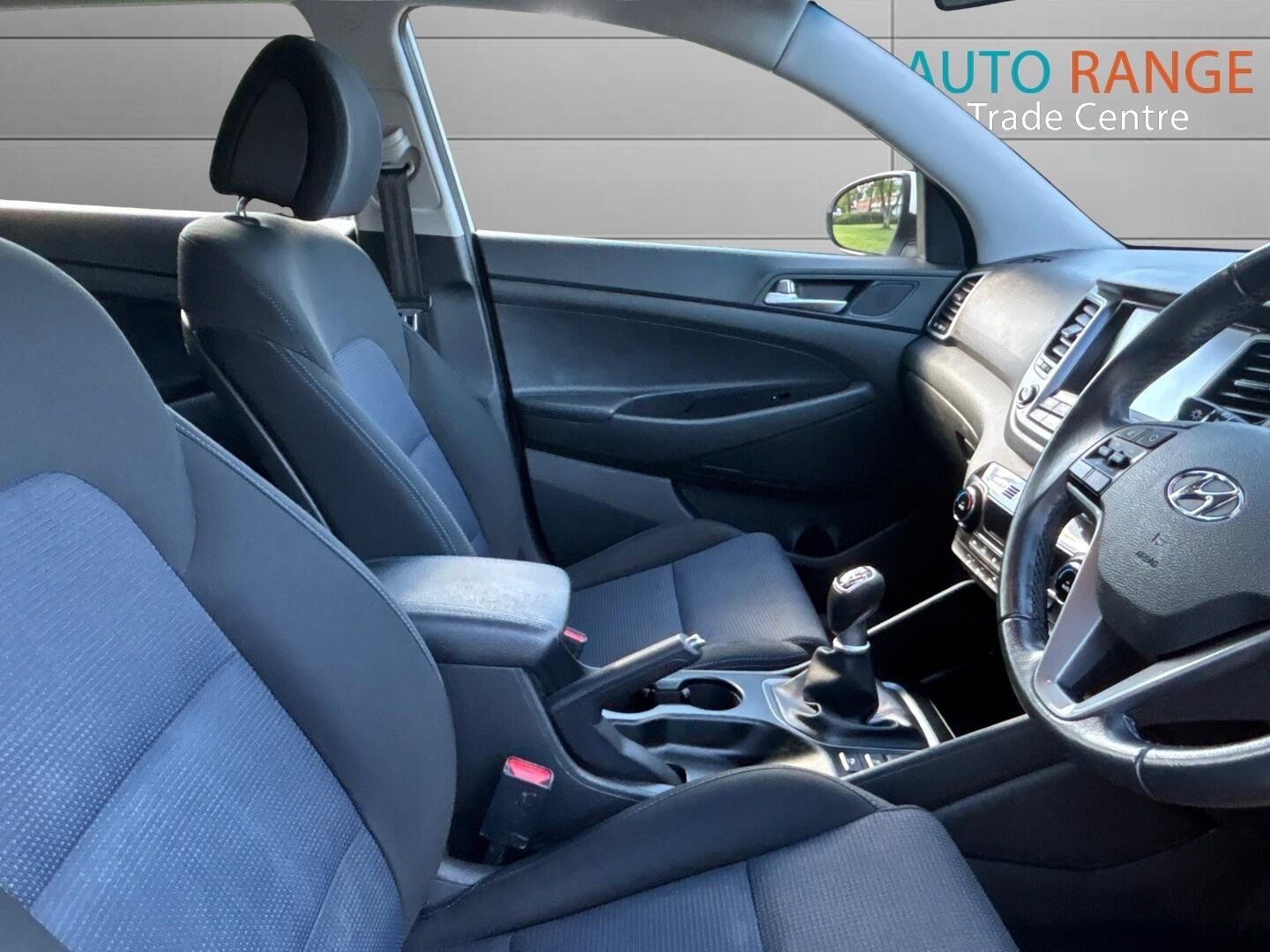 Used Hyundai TUCSON 2017 for sale - 76001509: Photo 11