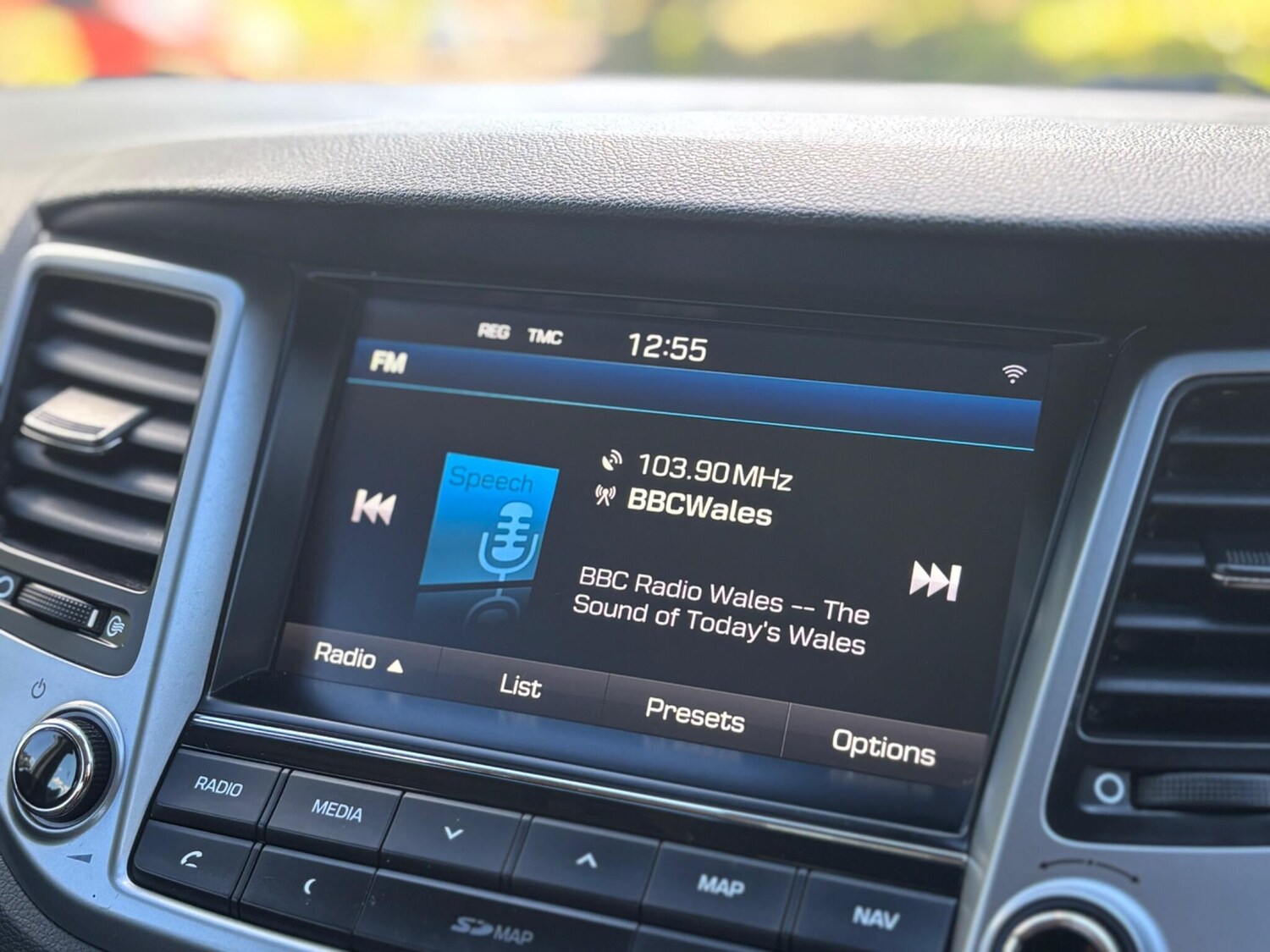 Used Hyundai TUCSON 2017 for sale - 76001509: Photo 41