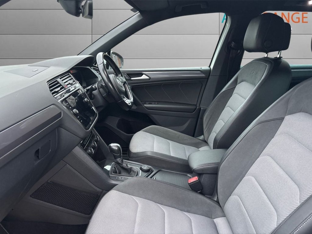 Used Volkswagen Tiguan 2018 for sale - 76740404: Photo 11