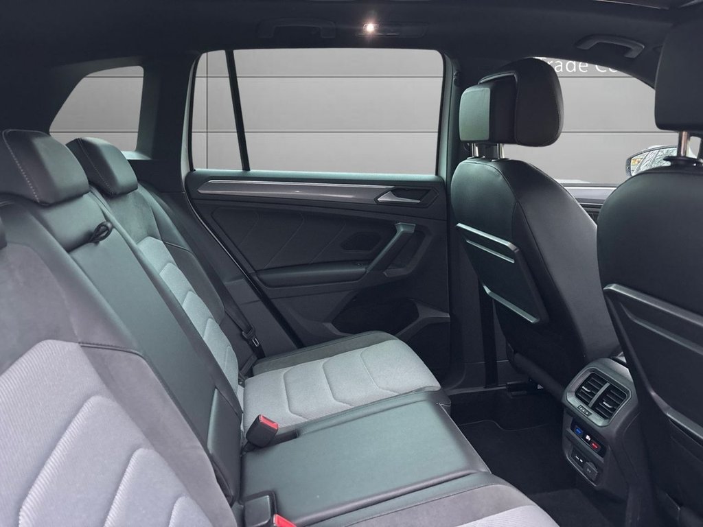 Used Volkswagen Tiguan 2018 for sale - 76740404: Photo 14