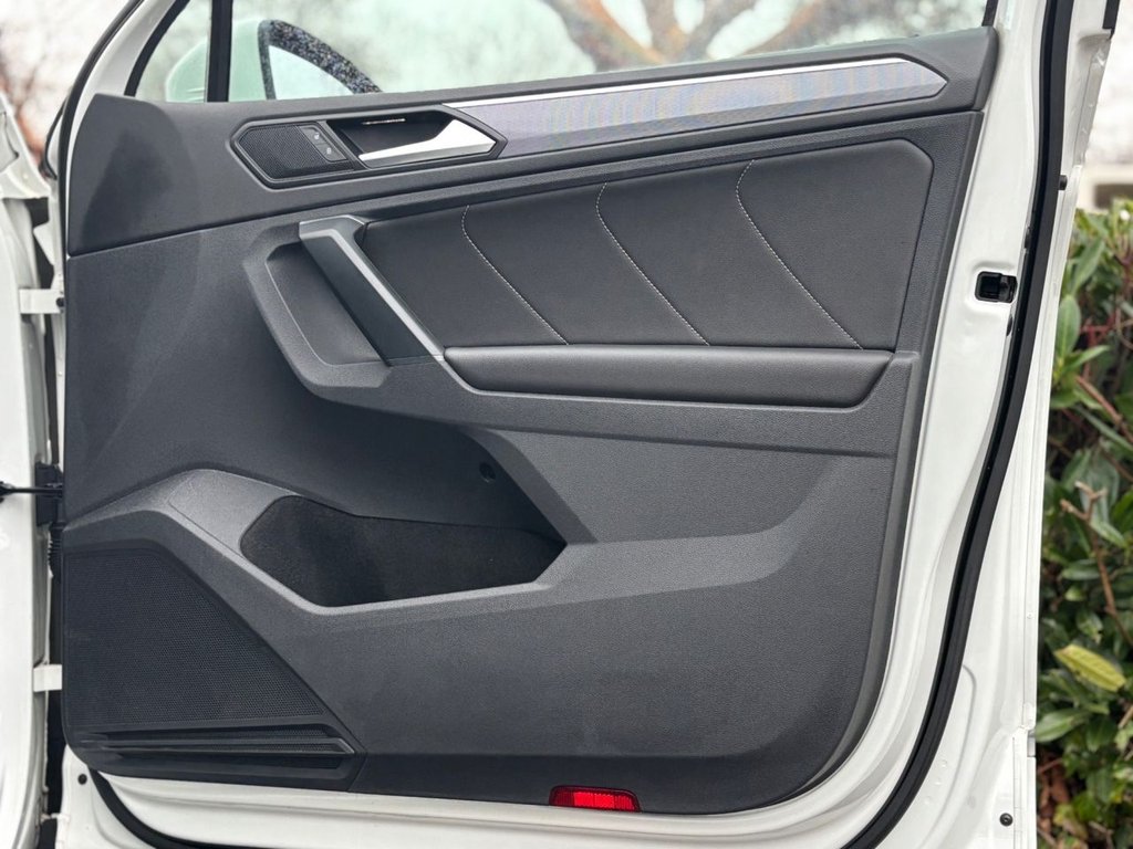 Used Volkswagen Tiguan 2018 for sale - 76740404: Photo 31