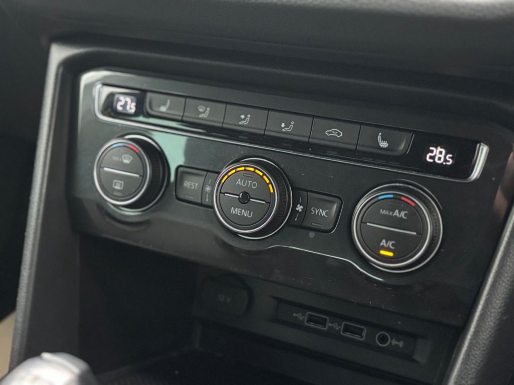 Used Volkswagen Tiguan 2018 for sale - 76740404: Photo 50