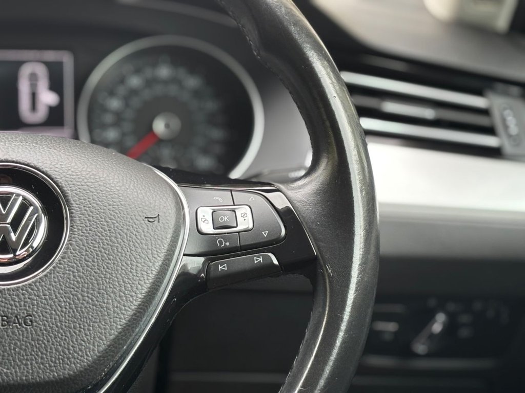 Used Volkswagen Passat 2015 for sale - 76615638: Photo 33