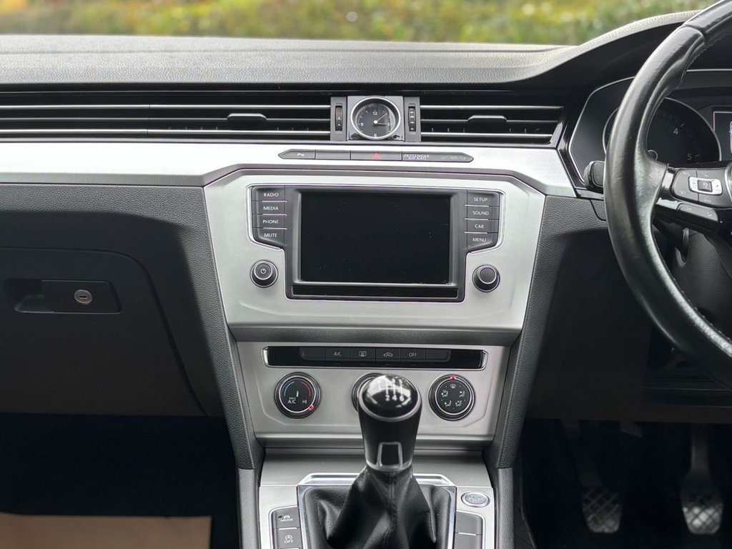 Used Volkswagen Passat 2015 for sale - 76615638: Photo 35