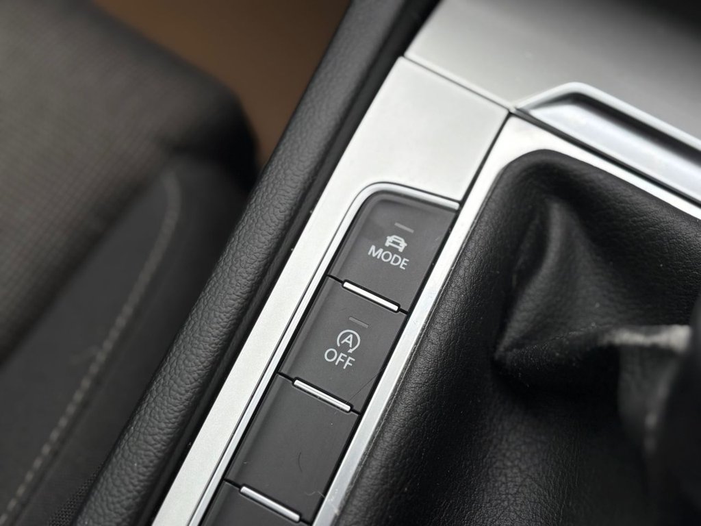 Used Volkswagen Passat 2015 for sale - 76615638: Photo 50