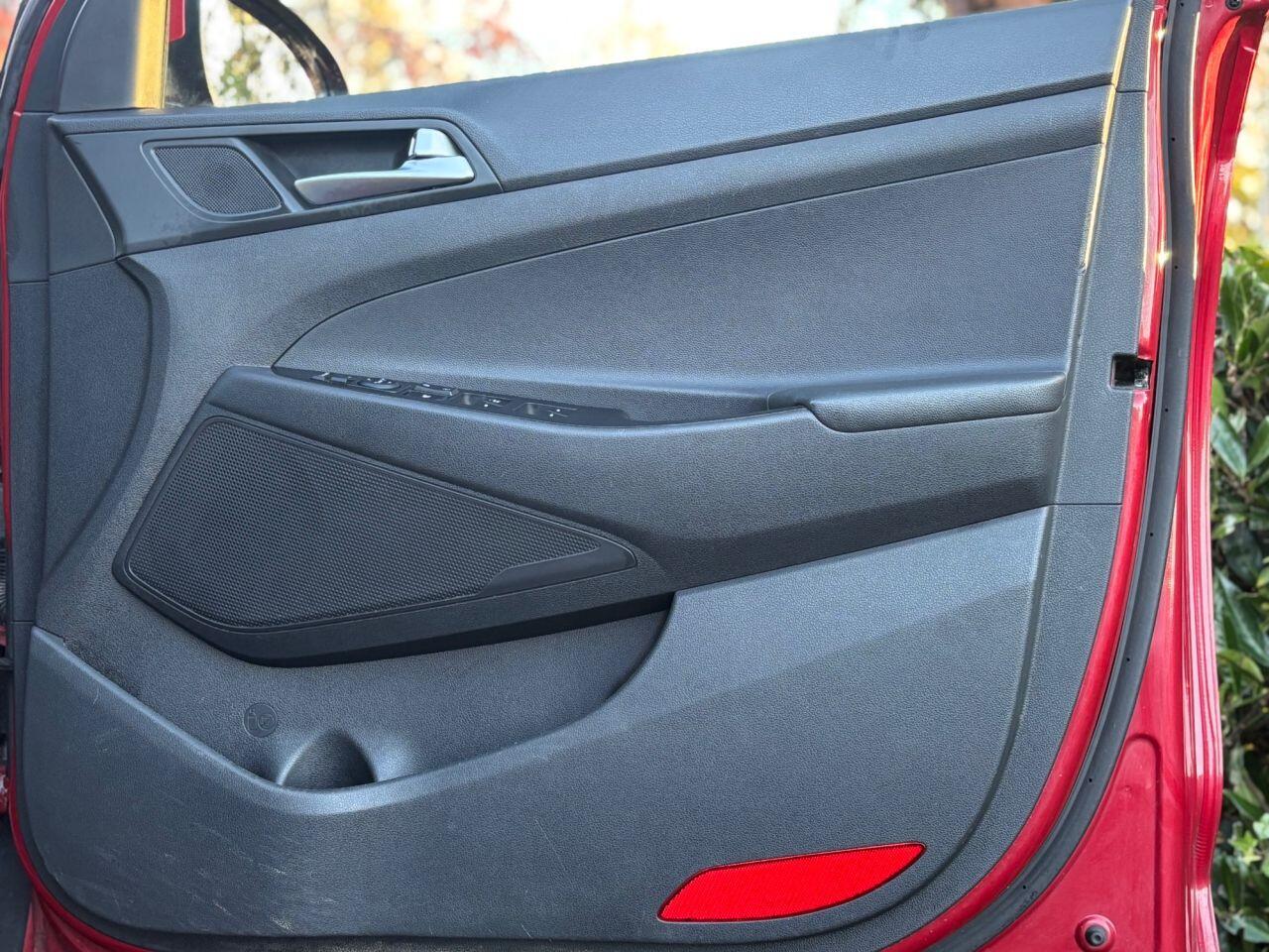 Used Hyundai TUCSON 2017 for sale - 76409015: Photo 32