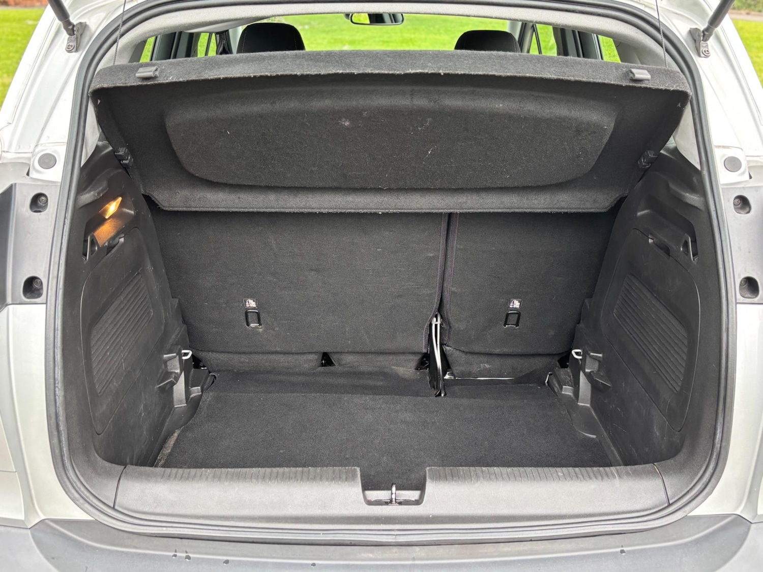 Vehicle 28