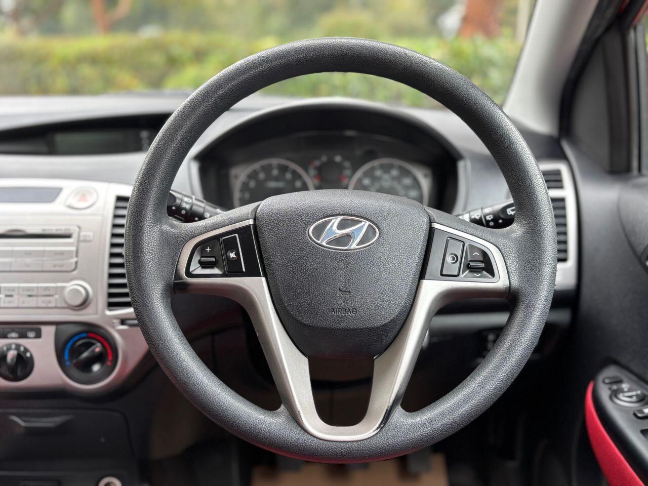 Used Hyundai i20 2010 for sale - 76327097: Photo 27