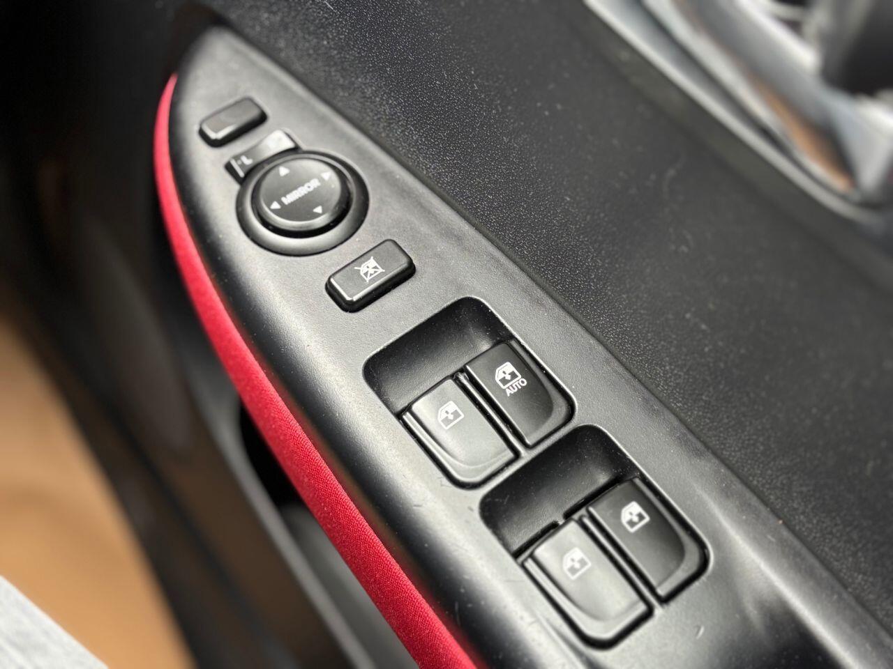 Used Hyundai i20 2010 for sale - 76327097: Photo 38
