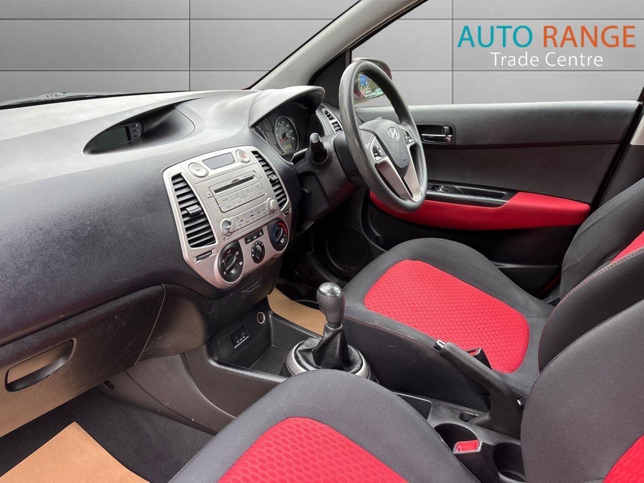Used Hyundai i20 2010 for sale - 76327097: Photo 7