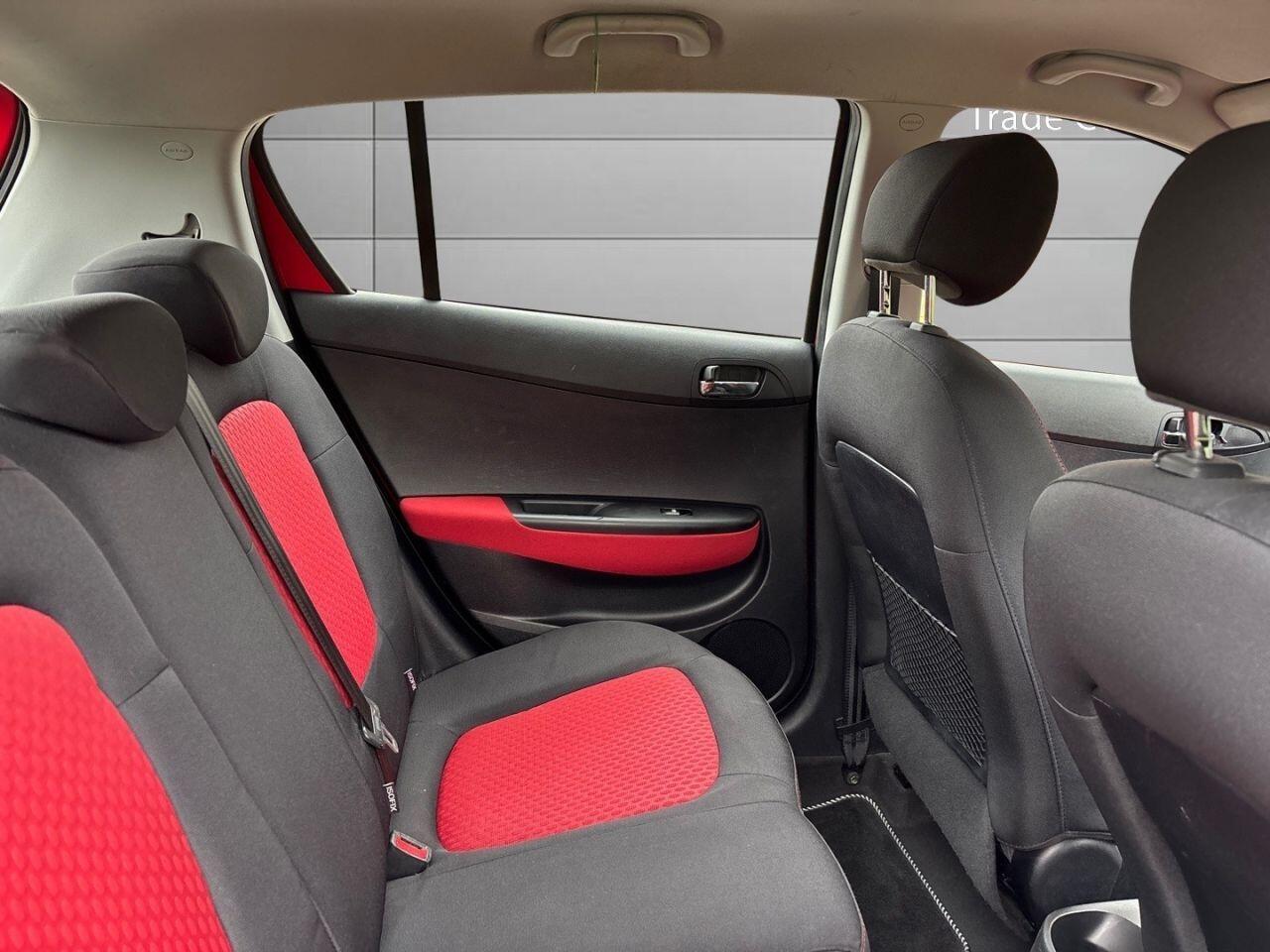 Used Hyundai i20 2010 for sale - 76327097: Photo 8