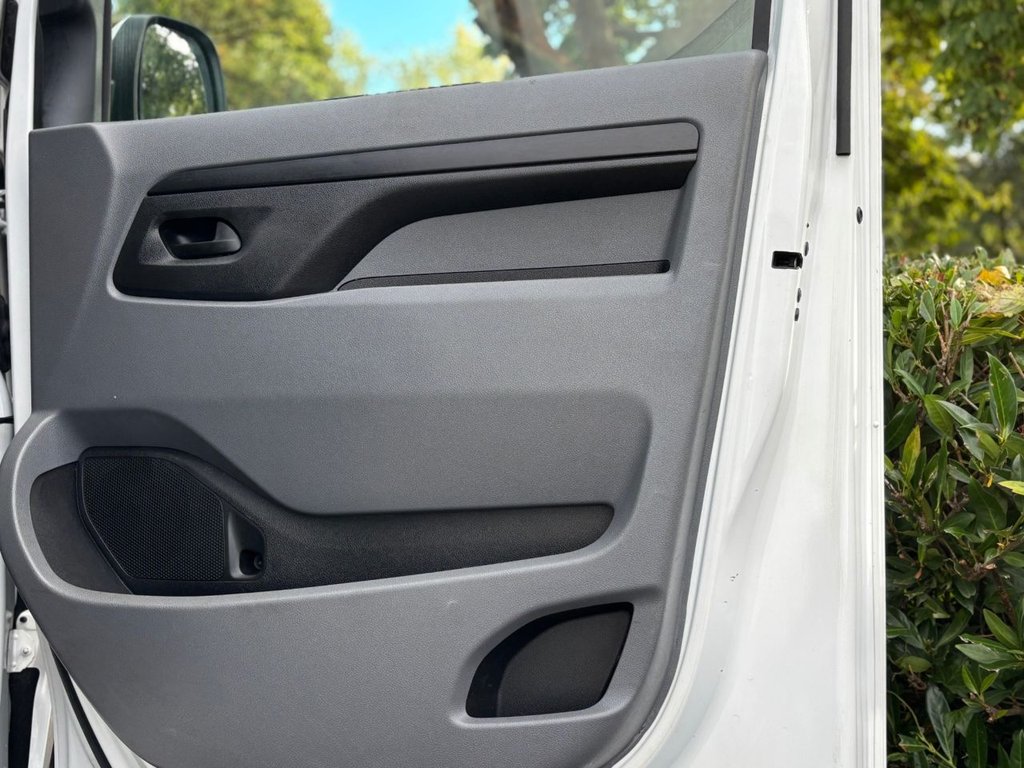 Used Vauxhall Vivaro 2020 for sale - 76615647: Photo 26