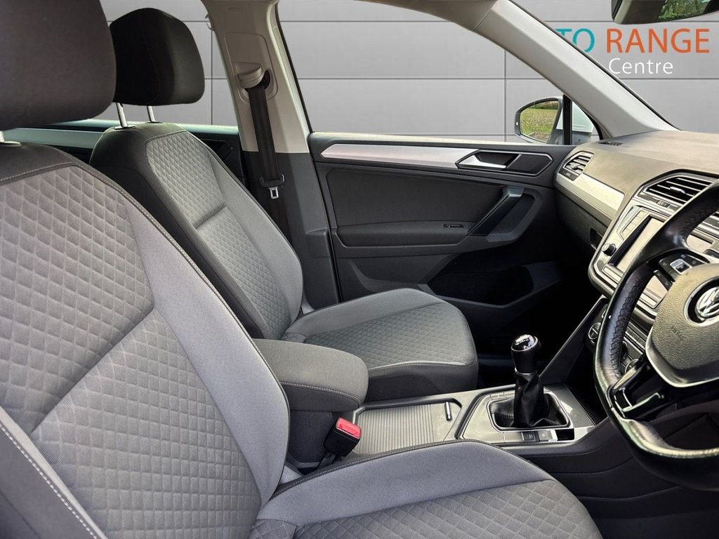 Used Volkswagen Tiguan 2017 for sale - 76615648: Photo 12