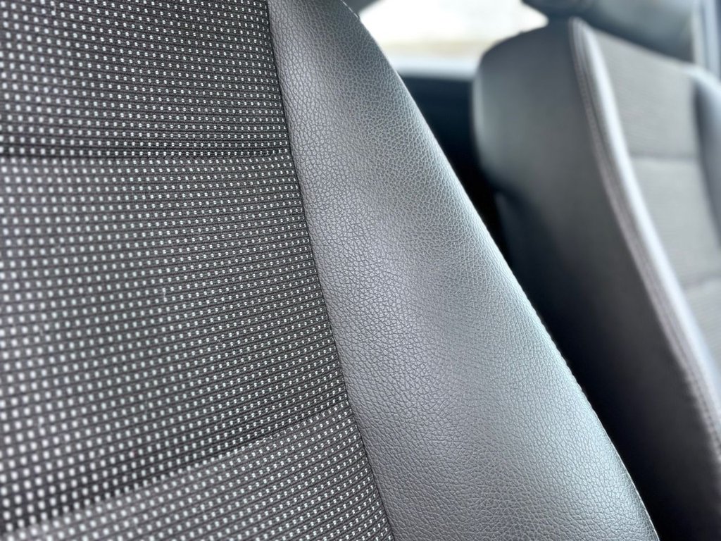 Used Vauxhall Astra 2010 for sale - 77288220: Photo 28