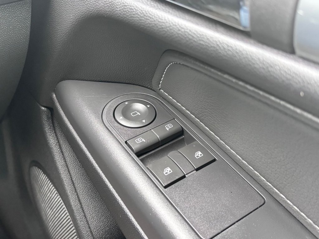 Used Vauxhall Astra 2010 for sale - 77288220: Photo 37