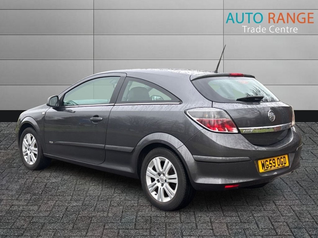 Used Vauxhall Astra 2010 for sale - 77288220: Photo 8