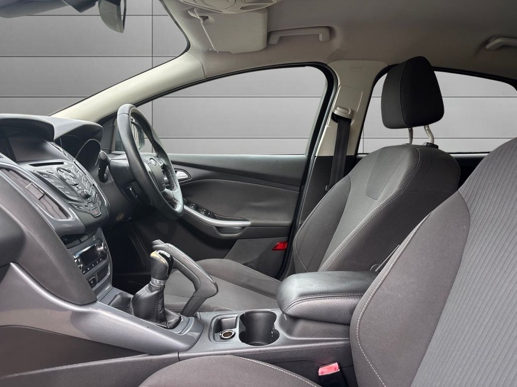 Used Ford Focus 2011 for sale - 77593725: Photo 11