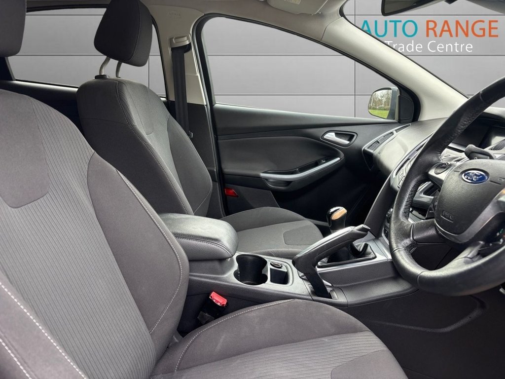 Used Ford Focus 2011 for sale - 77593725: Photo 12