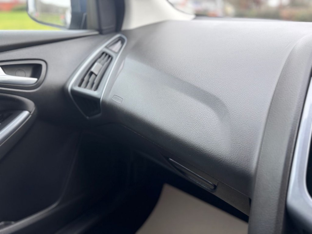 Used Ford Focus 2011 for sale - 77593725: Photo 37