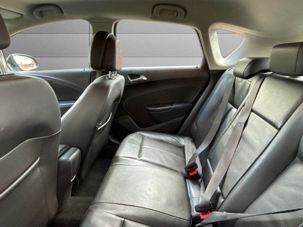 Used Vauxhall Astra 2013 for sale - 76615610: Photo 15