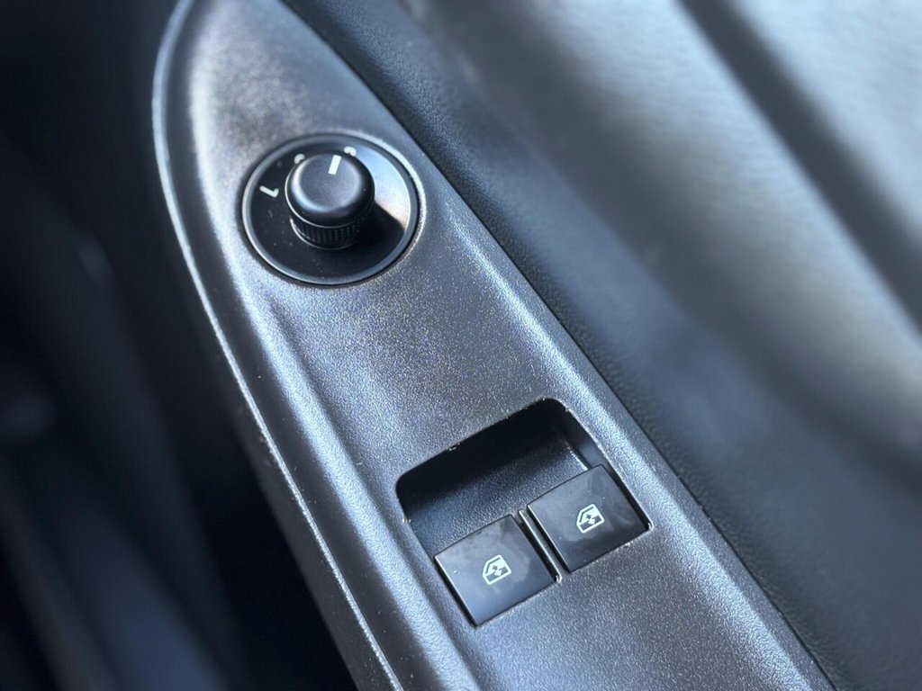 Used Vauxhall Viva 2017 for sale - 76615613: Photo 44