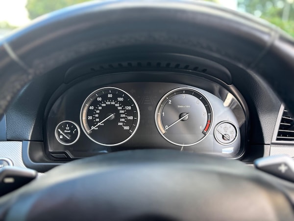 Used BMW 5 Series 2012 for sale - 76239919: Photo 44