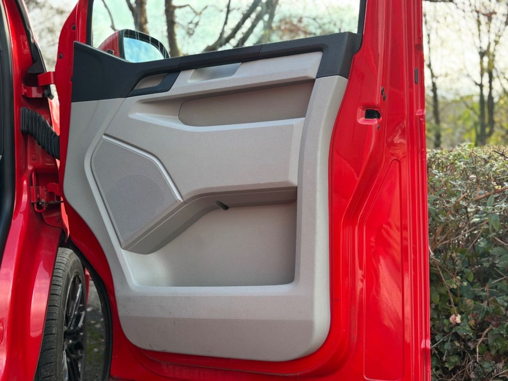 Used Volkswagen Transporter 2019 for sale - 76615645: Photo 38