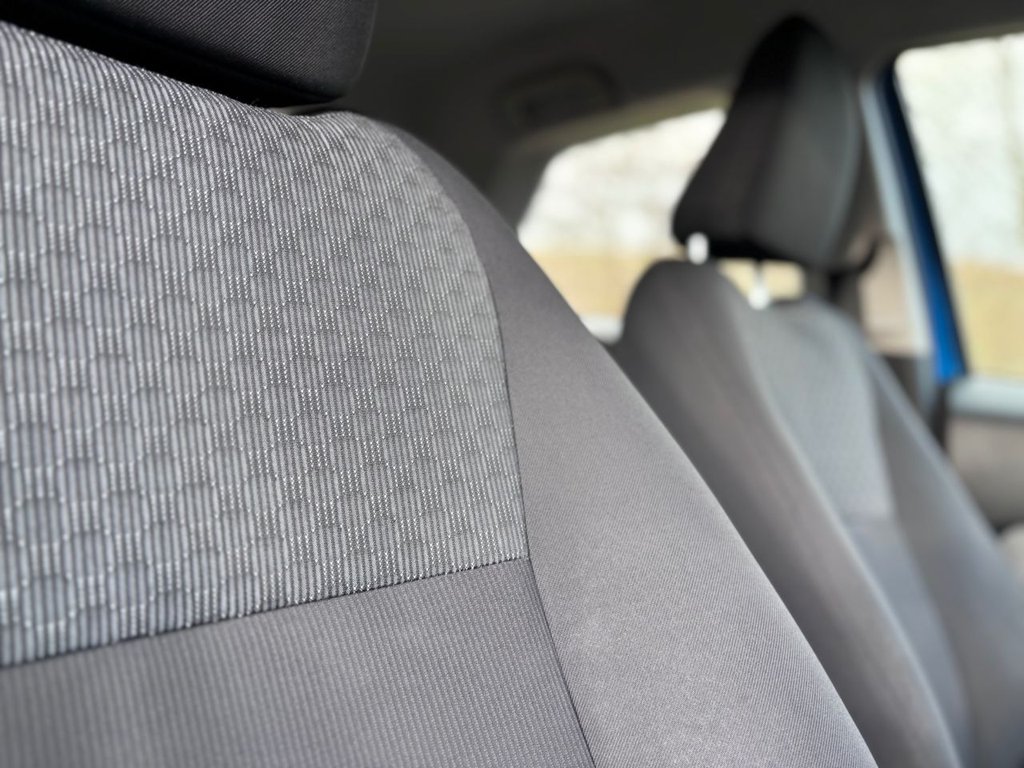 Used Toyota Yaris 2015 for sale - 77593765: Photo 27