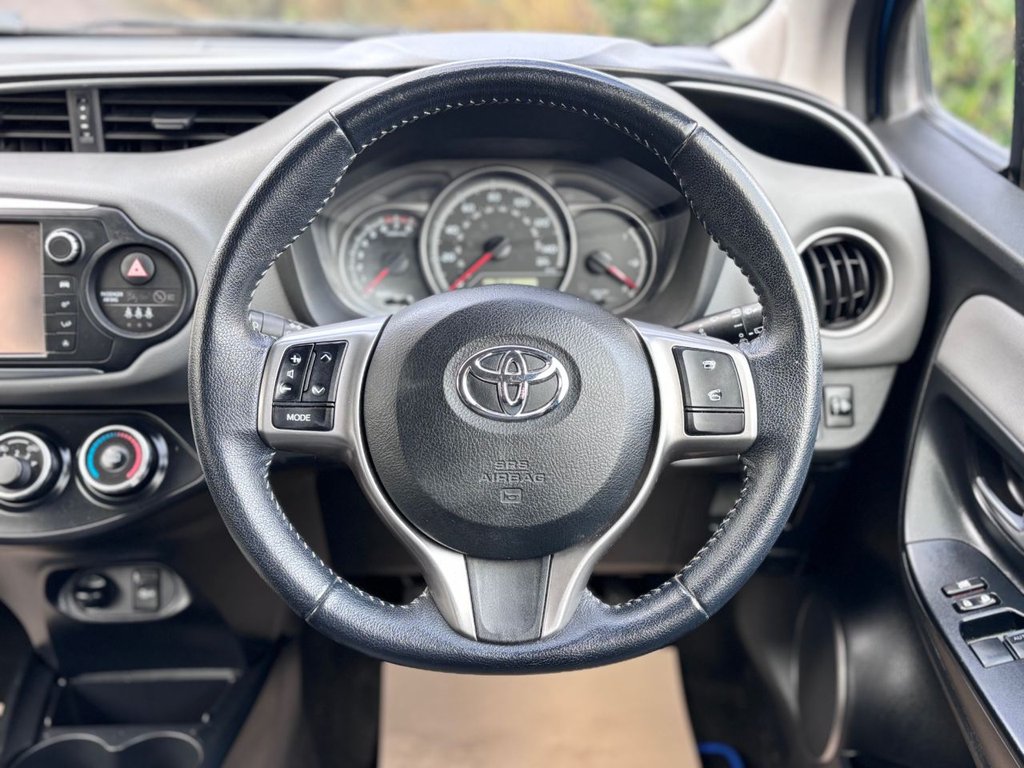 Used Toyota Yaris 2015 for sale - 77593765: Photo 29