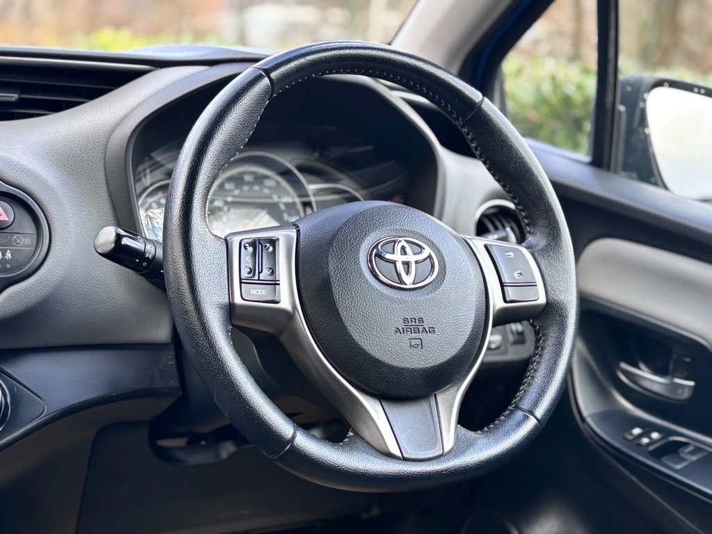 Used Toyota Yaris 2015 for sale - 77593765: Photo 30