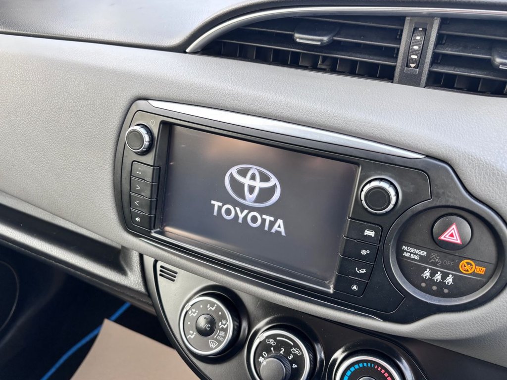 Used Toyota Yaris 2015 for sale - 77593765: Photo 33