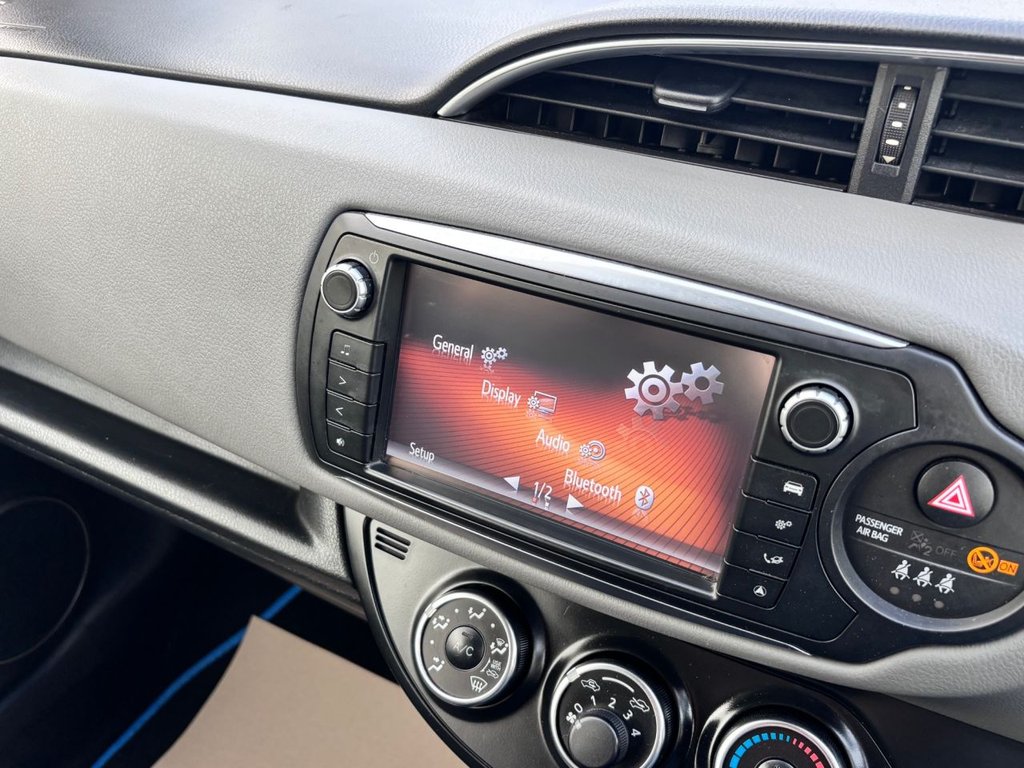 Used Toyota Yaris 2015 for sale - 77593765: Photo 35