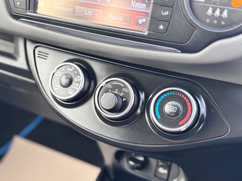 Used Toyota Yaris 2015 for sale - 77593765: Photo 38