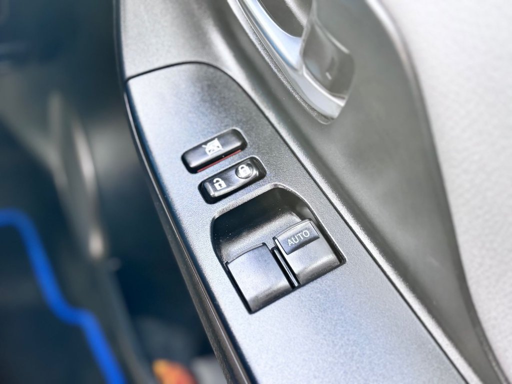 Used Toyota Yaris 2015 for sale - 77593765: Photo 39